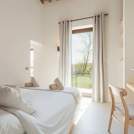 Pendolino Apartment, Garden, Pool, Montaione, Toscana Апартаменты *