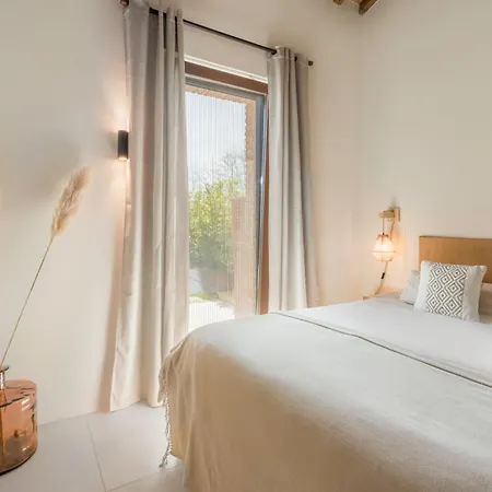 Апартаменты Pendolino Apartment, Garden, Pool, Montaione, Toscana *